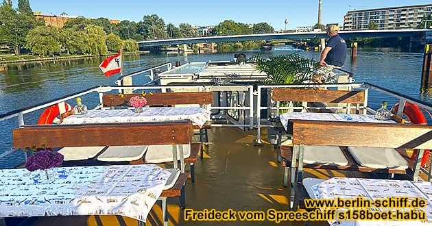 Berlin Charlottenburg Schiff mieten Partyschiff Partyboot Spree, auch im Winter